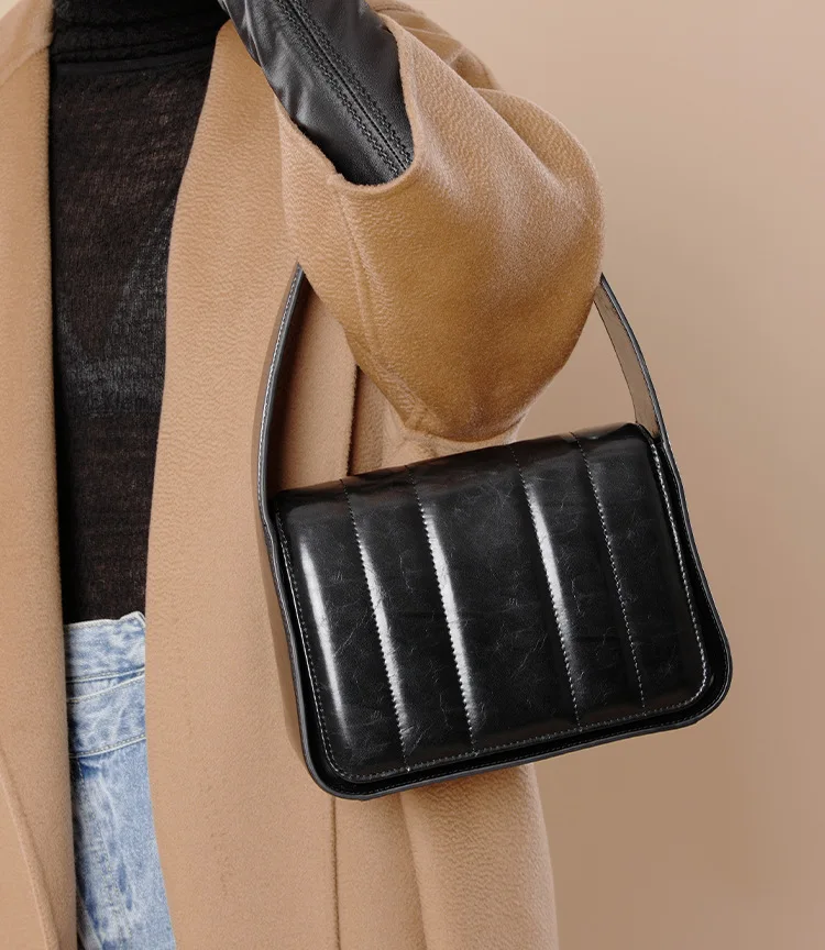 Bisi Goro Дамски Луксозна Дизайнерска Чанта под Мишниците 2023 Нова Модерна чанта Модни Дамски Чанти с клапа От мека Волска кожа, естествена Кожа, Чанта за Ръце Изображение 4 