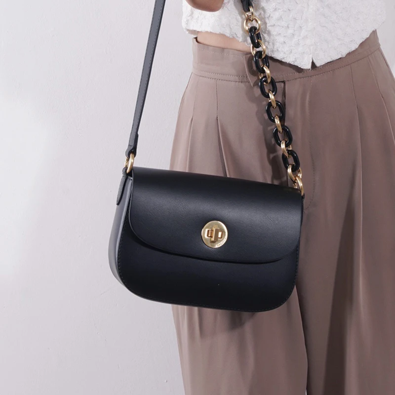 XHTY Нова Седельная чанта с Дебела верига, чанта за подмишниците, дамски Корейската версия на Прост чанти на рамо, Мода 2022, Пролет и лято Изображение 1 