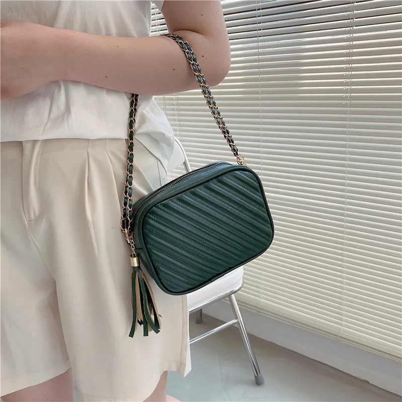 Дамска чанта с Бродерия Lingge, женствена чанта от Веригата в ретро стил, Модерна чанта-месинджър от Изкуствена Кожа в Чужд Стил, Просто Малка Квадратна Чанта Изображение 1 