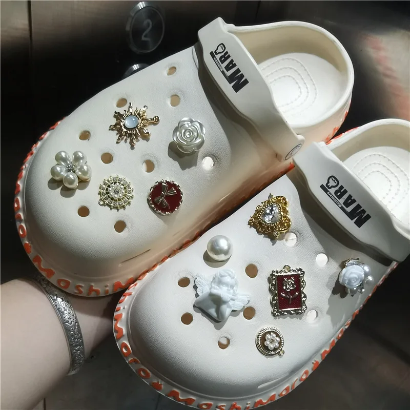 Марка Обувки, Окачване, Дизайнерски Медальони във формата на Крокодил, Блестящи Кристали, JIBZ, Подарък за Момичета, за Украса на Обувки, Метални Аксесоари Изображение 0 